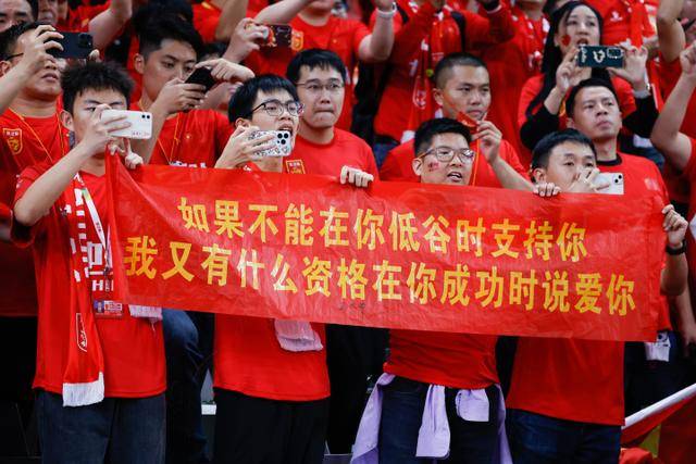 埃及前国脚曝料 利物浦满足了萨拉赫双方已经续约